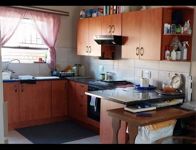 2 BEDROOM TOWNHOUSE FOR SALE IN RIVERSDALE